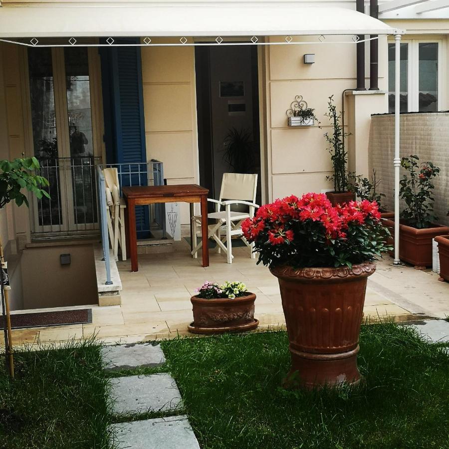 Cb House Holiday Pietrasanta Bagian luar foto